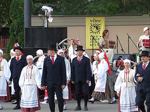 folkloorifestivali Tantsuetendus